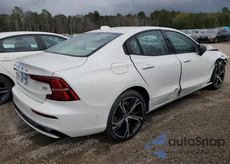 2024 Volvo S60 Plus из США, поврежденный, VIN 7JRL12FL3RG315372
